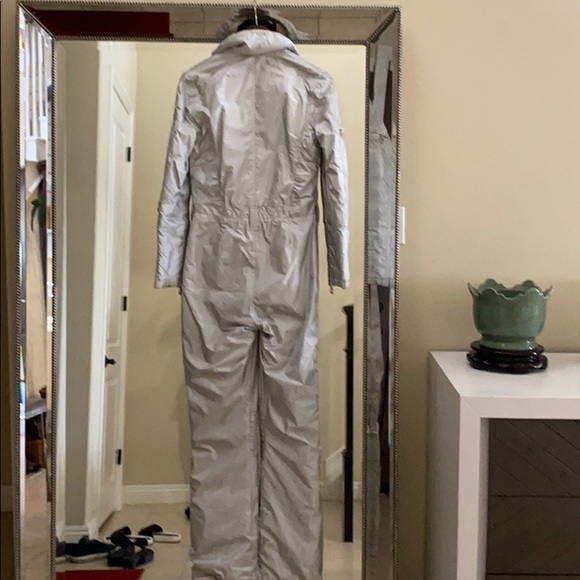 Fendi ski suit - Picture 9 of 10